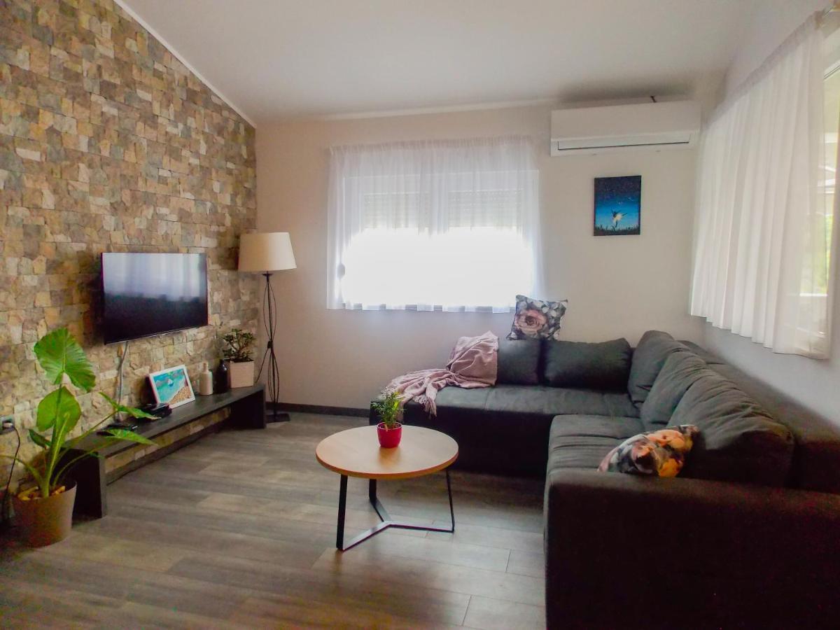 Apartman Bamboo Nin Exteriör bild