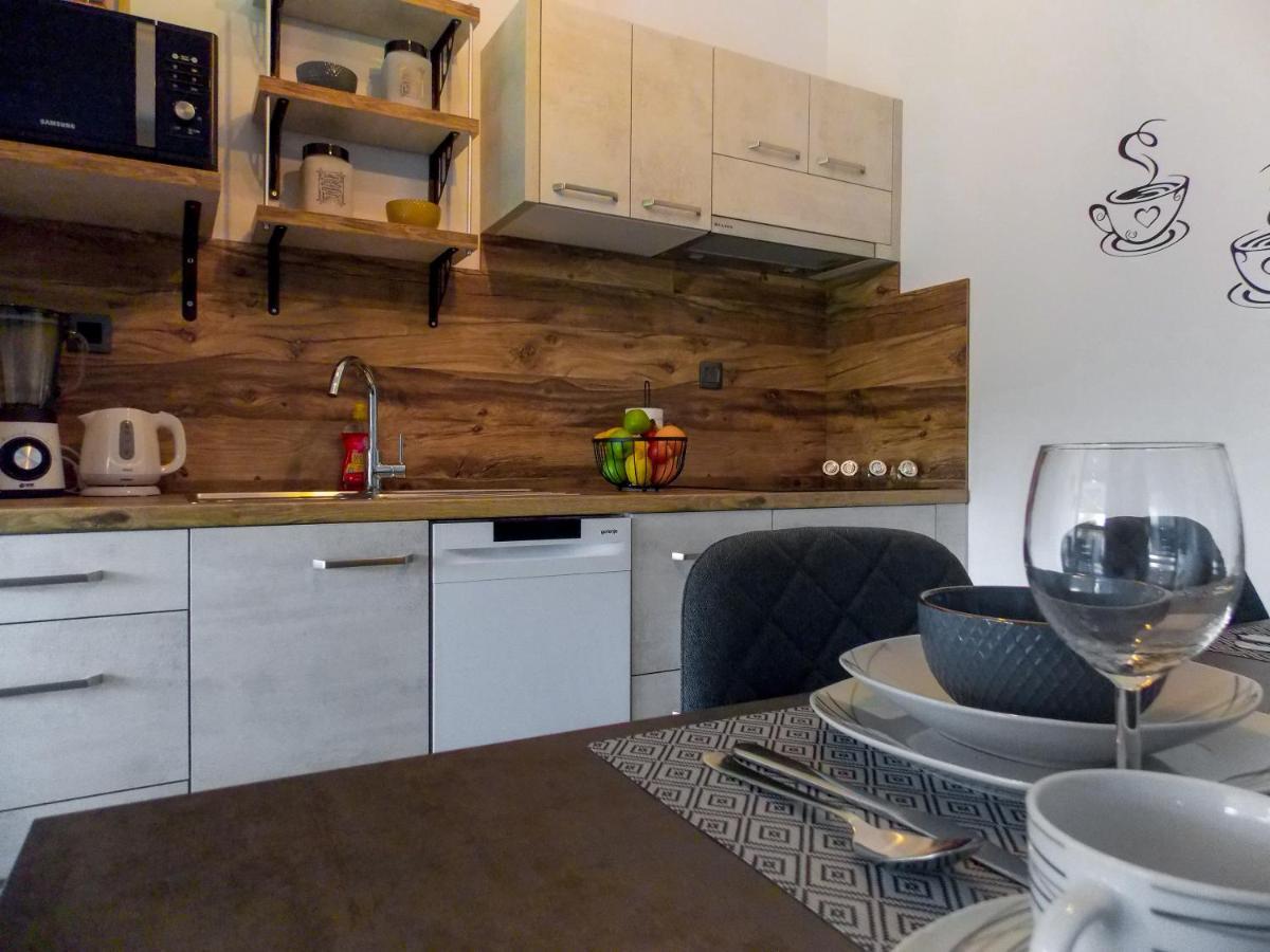 Apartman Bamboo Nin Exteriör bild