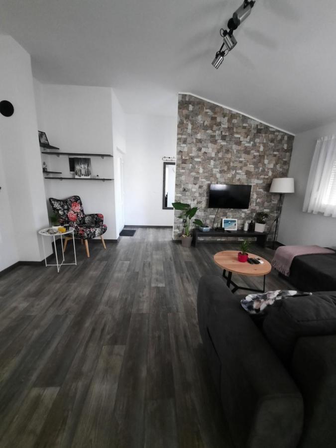 Apartman Bamboo Nin Exteriör bild