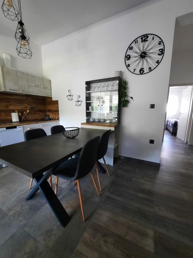 Apartman Bamboo Nin Exteriör bild
